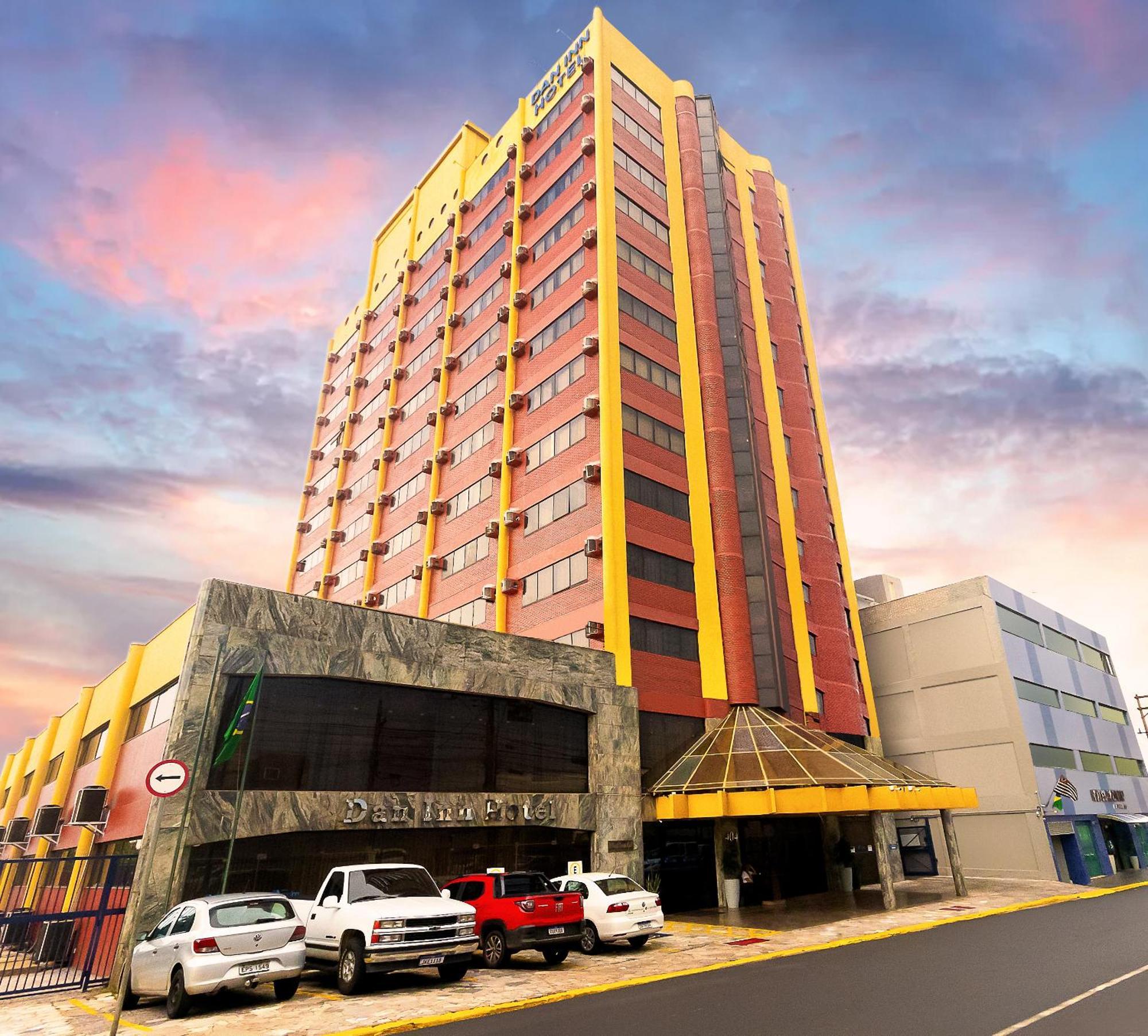 Dan Hotel